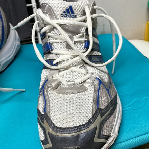 Vintage Adidas Training Shoe - Picture 3 of 7